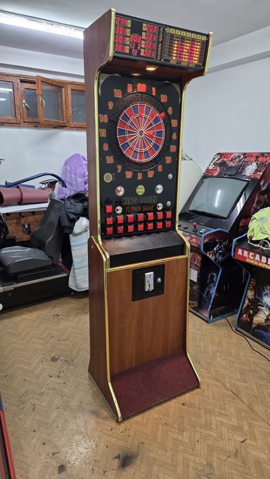 Продавам професионален  Дартс почти  нов.