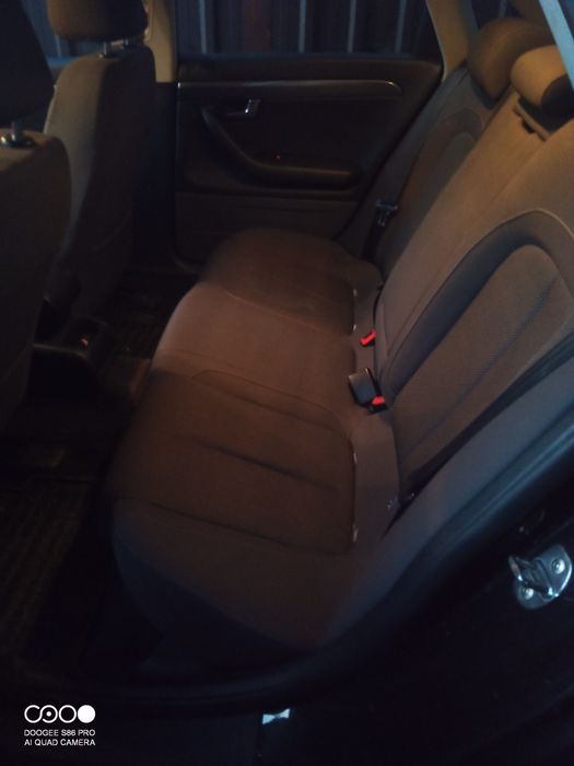 Vand sau schimb SEAT EXEO  2.0