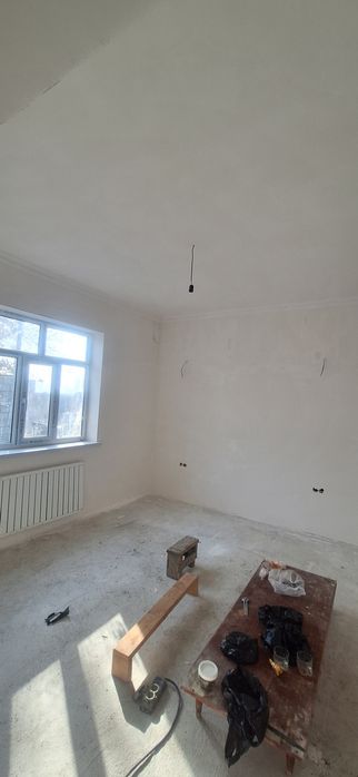 uy sotiladi iyik ota birlik maxalasi 3xona