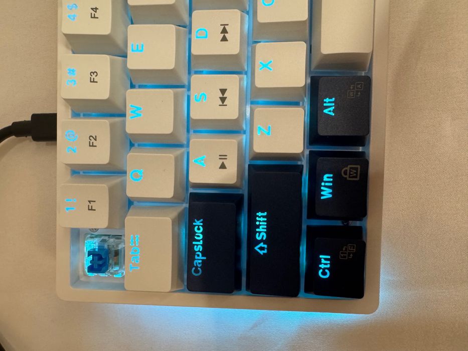 Механична Клавиатура