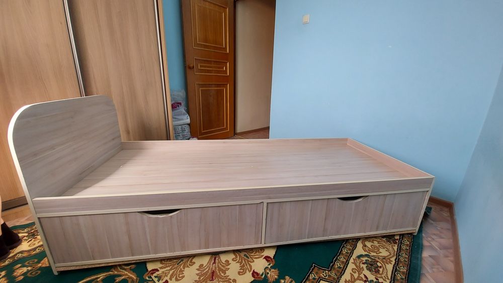 Продам Кровать бу