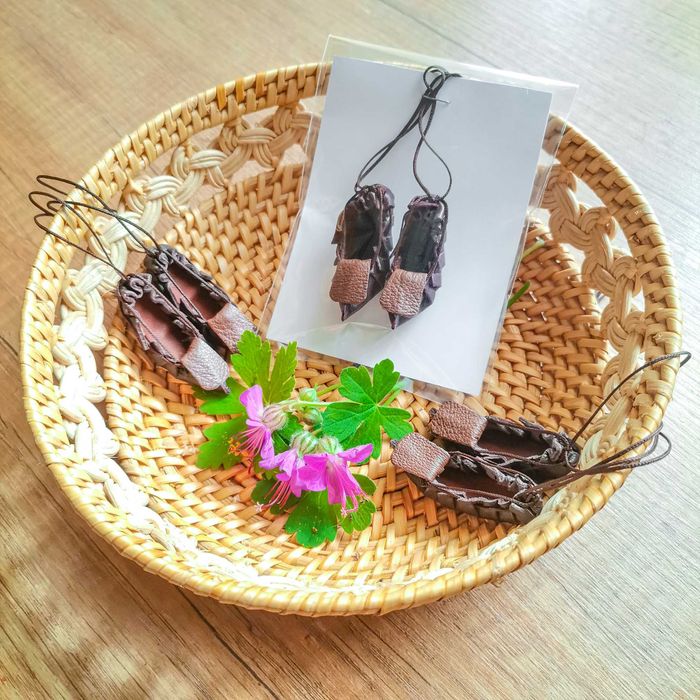 Сувенирни цървулчета от естествена кожа