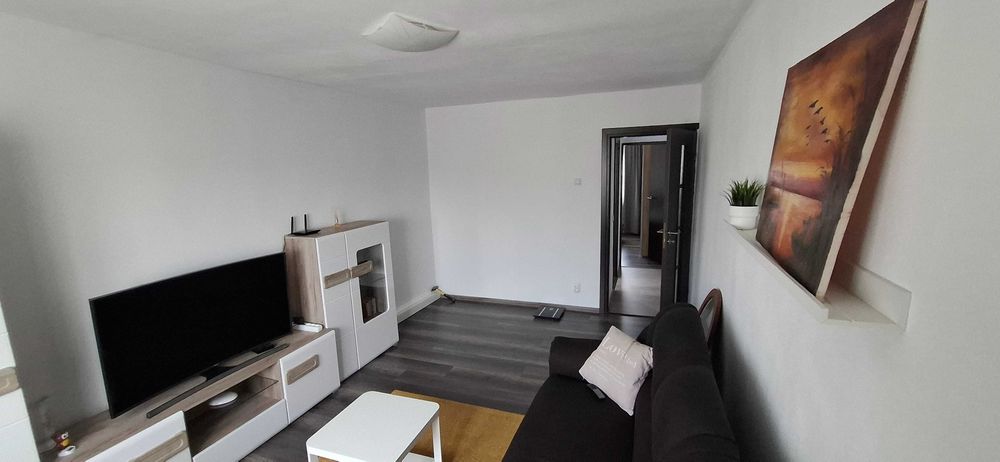Apartament recent renovat de vanzare in Cotu Mic lângă pasarelă