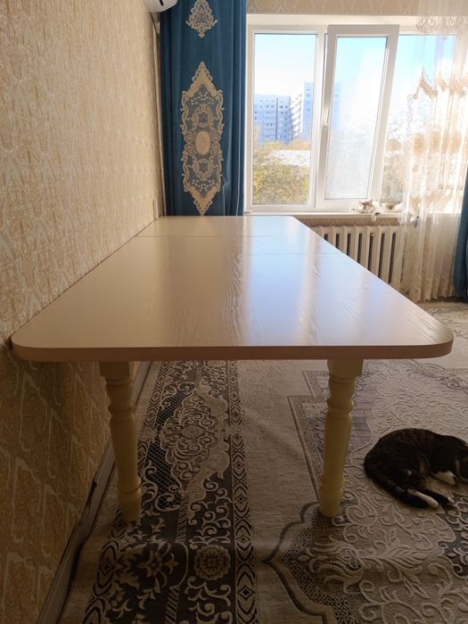 Срочно продам стол не дорого