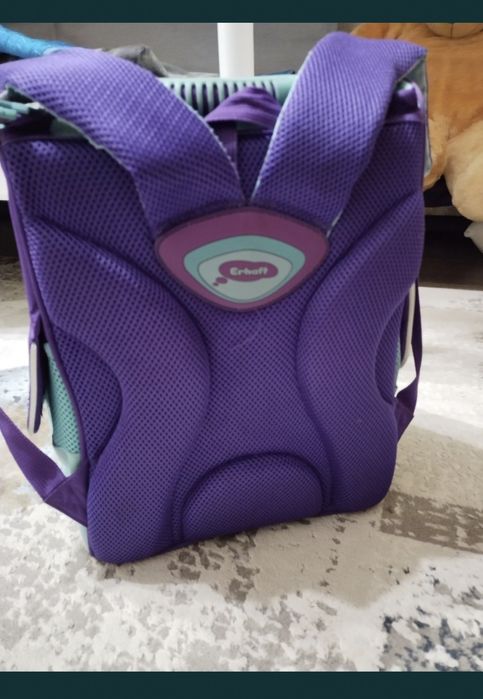 Срочно продам школьные рюкзаки
