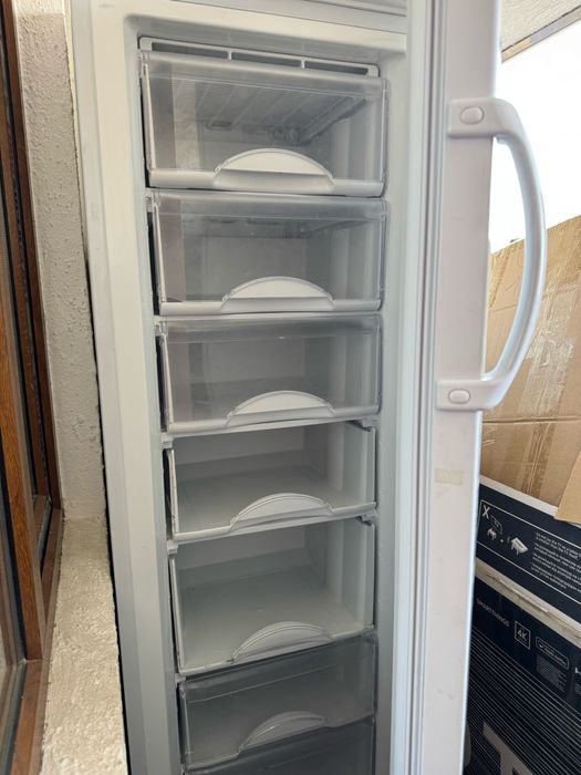 Продаю холодильник