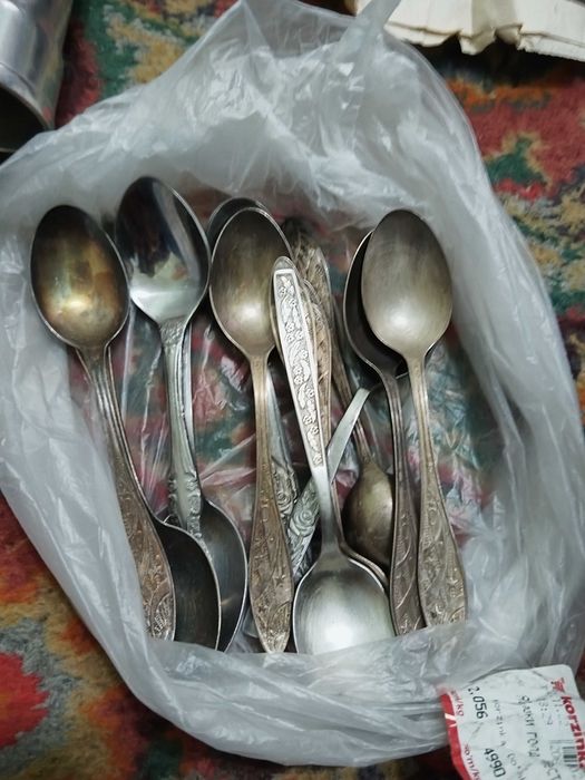 Ложки вилки десертные ложки ножи продаются