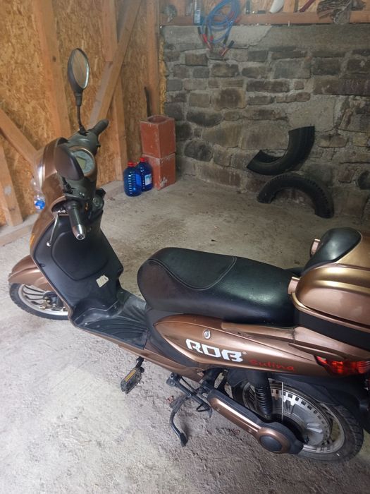 Scuter electric de vanzare