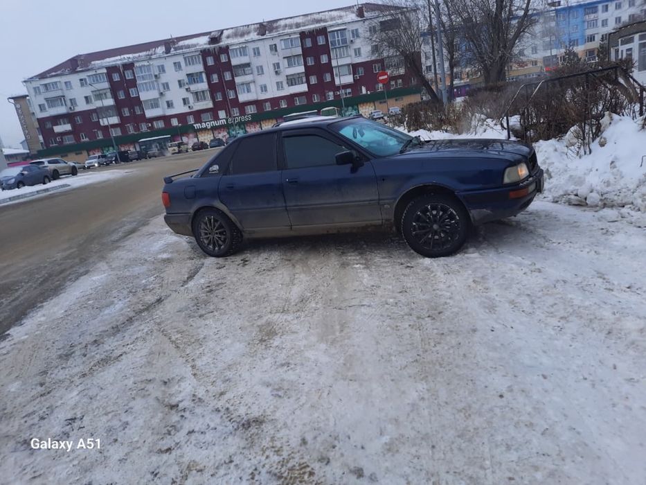 Продам машину Audi 80