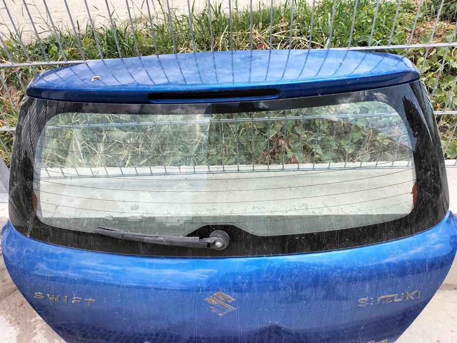 Задно стъкло - стъкло багажник Suzuki Swift / Сузуки Суифт 2006г.