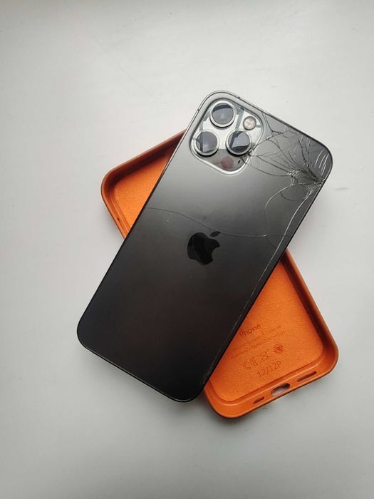 iPhone 12 pro 128gb, 77% ёмкость Черно серого цвета СРОЧНО!