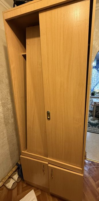 Шкаф для прихожей