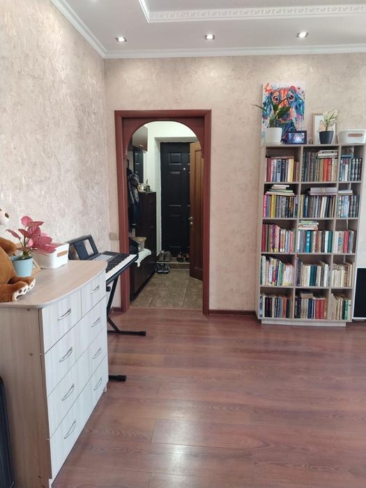 Продам 2к в центре 3/4