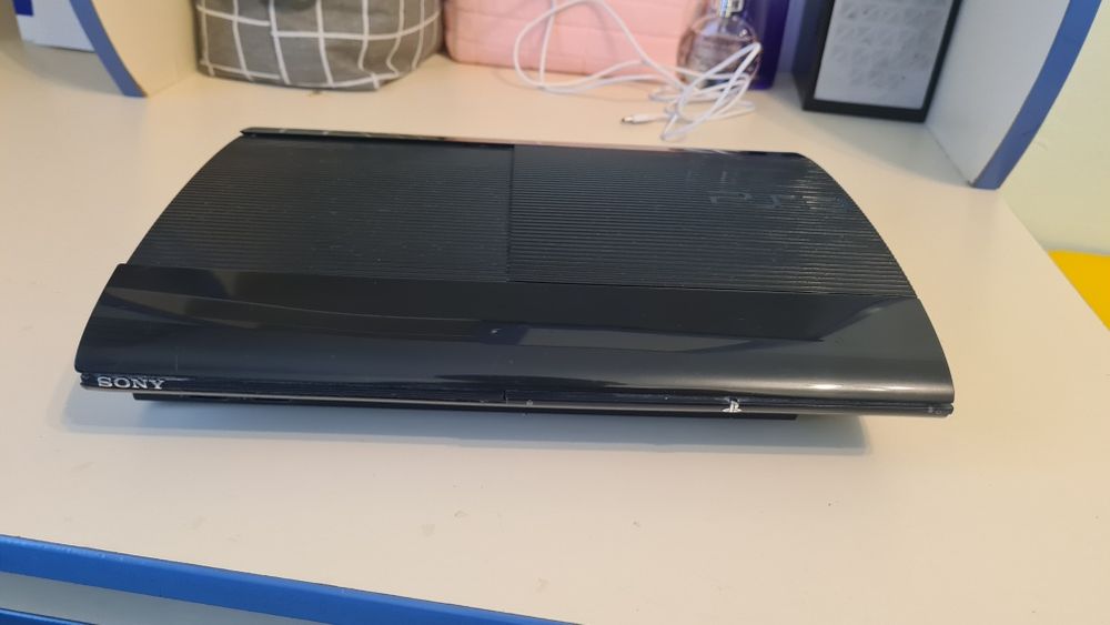 Playstation 3 Super slim