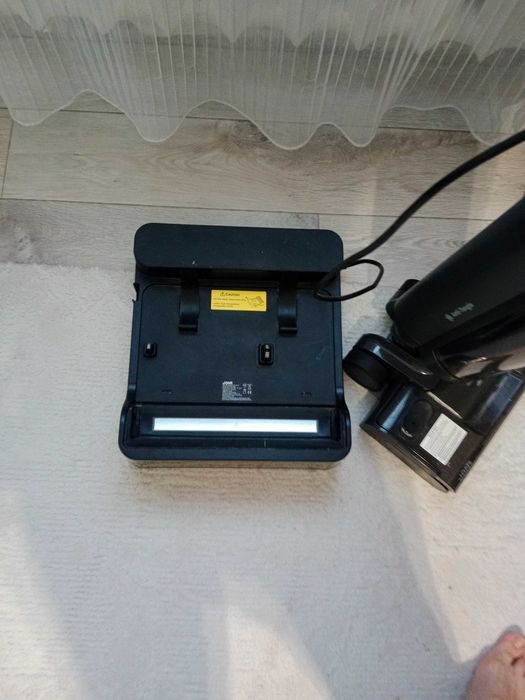 продам пылесос беспроводной, моющий