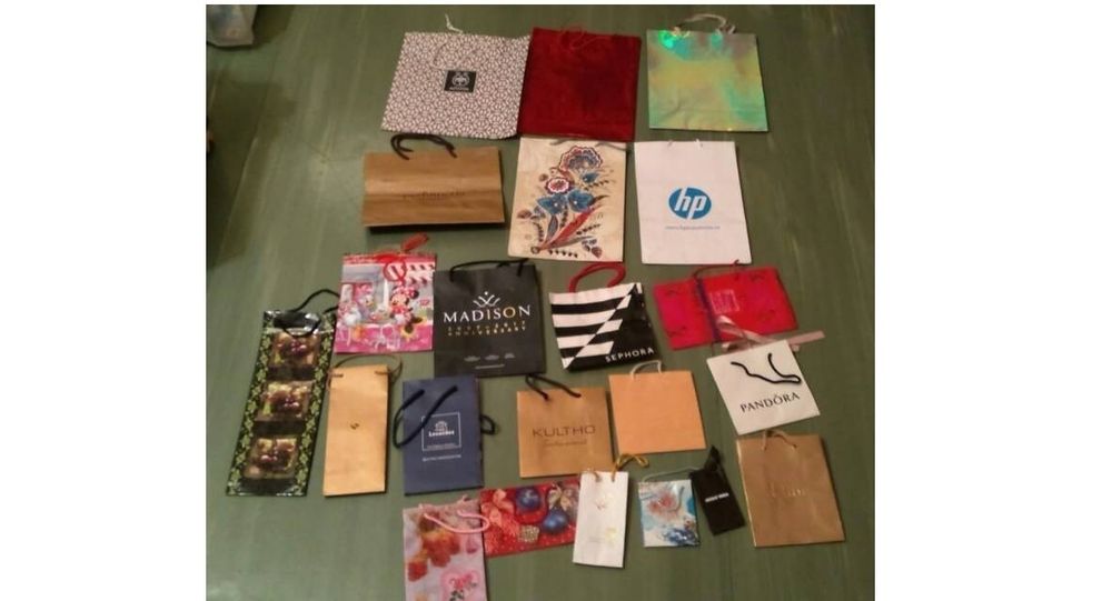 Pungi pt Cadou - Diverse marimi , Brand-uri & modele