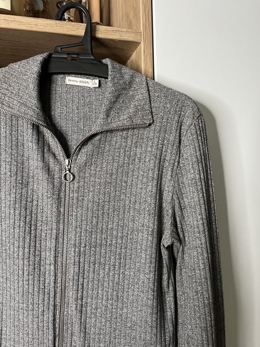 Bluza bershka marimea s