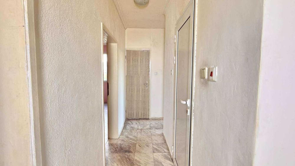 Тристаен апартамент в Обеля 2