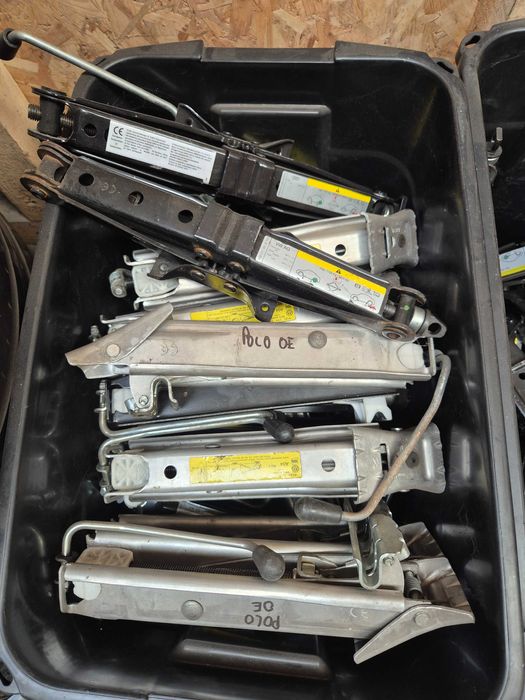 CRICURI AUTO Originale NOI - AUDI A3 A4 A5 A6 A7 A8 S3 S4 S5 S6 S7 S8 Q2 Q3 Q5 Q7 - BMW Seria 1 2 3 4 5 6 7 X1 X2 X3 X4 X5 ORICE MODEL EN-GROSS
