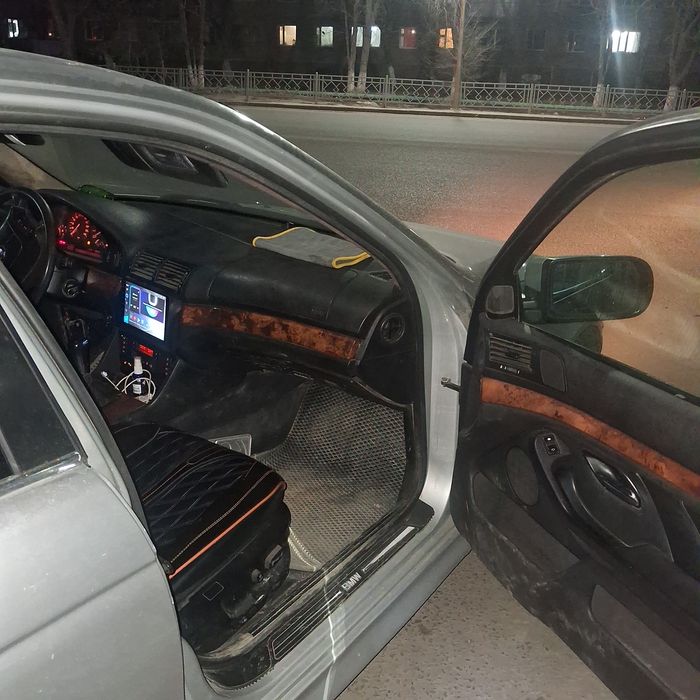 Продам бмв е39 2001 г. М54 б25 или варианты обмена