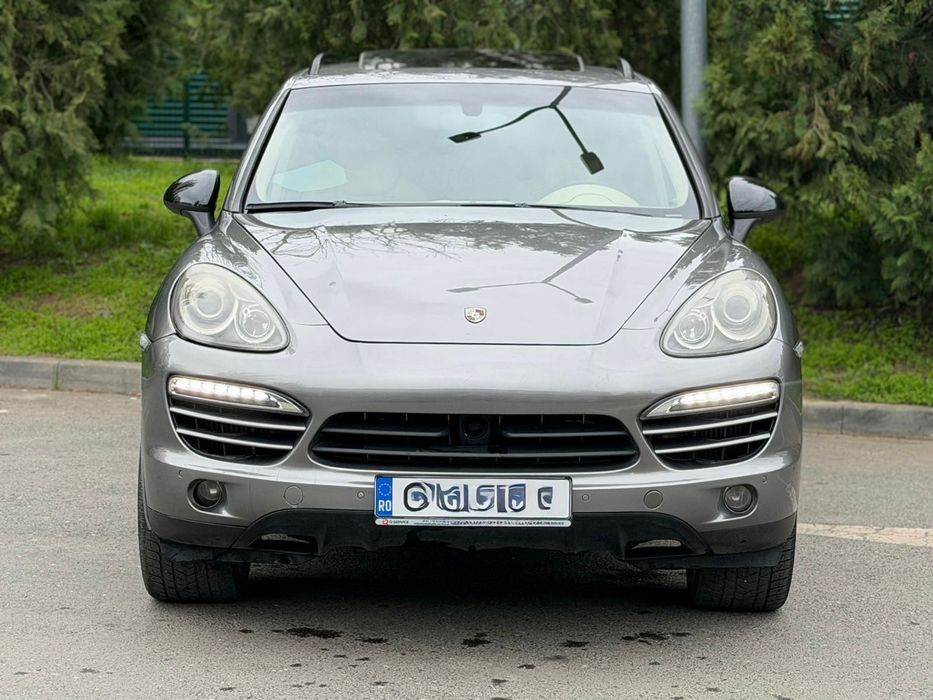 Vând Porsche Cayenne 3.0 diesel  285000 km Reali