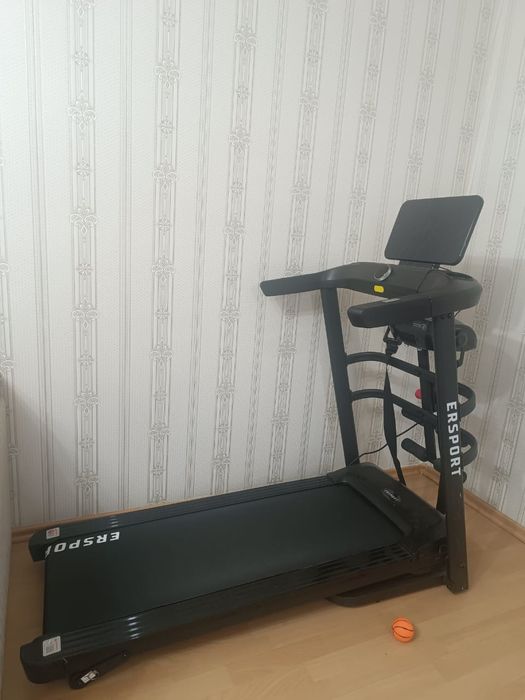 Продам беговую дорожку