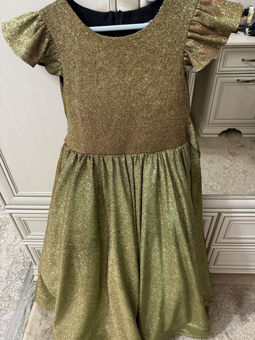 Нарядное платье для девочек