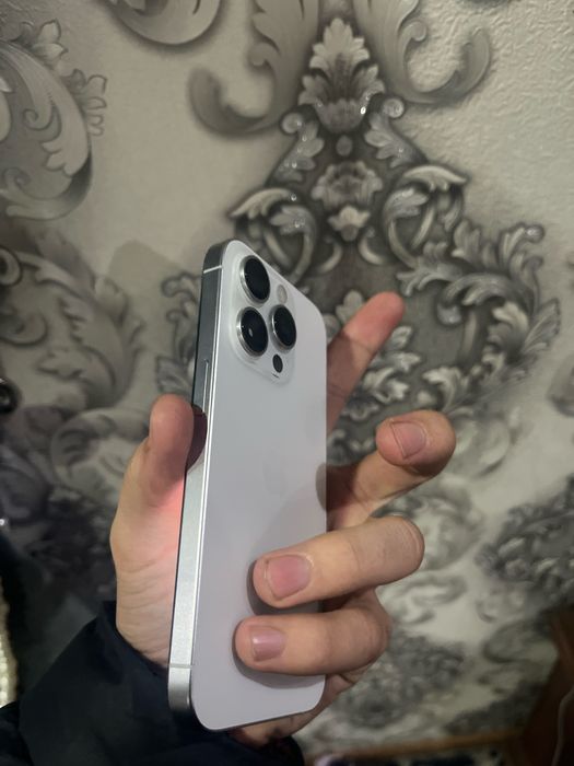 iphone 15 pro ekran alishgan