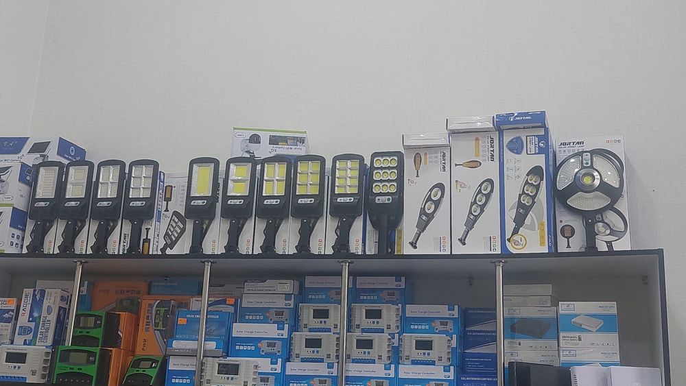 Projektor Quyosh panel