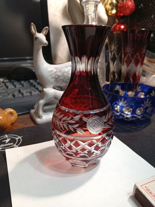 Сувениры статуэтки из стекла