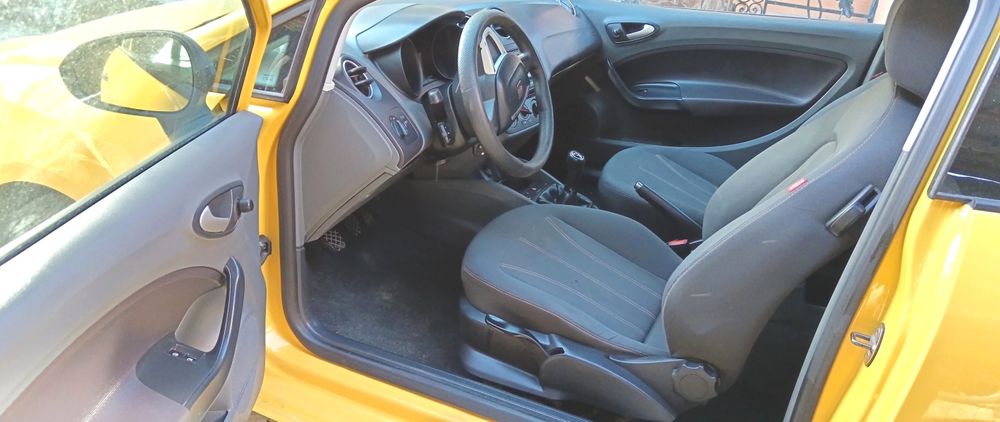 Seat Ibiza An2012 Euro 5 Motor 1,4 Benzină MPI Climă Jante Numere Roși