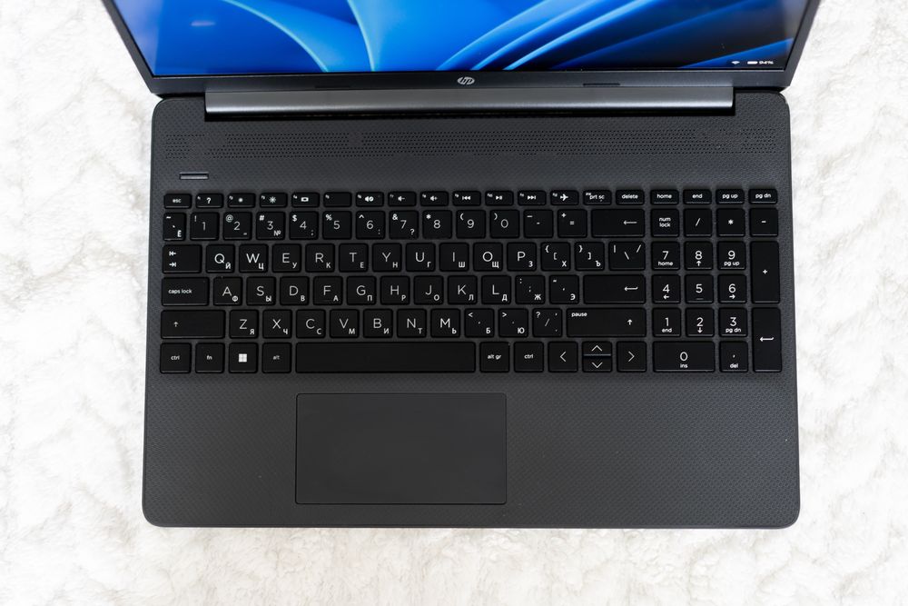Продам ноутбук HP в идеальном состоянии