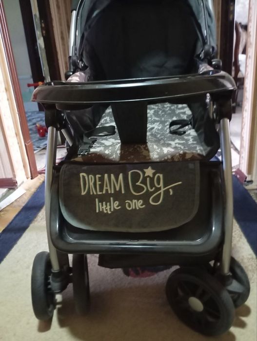 Каляска сотилади