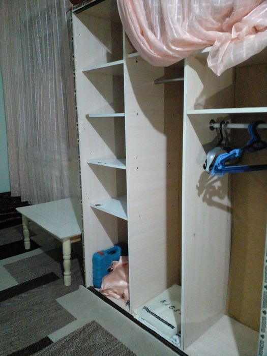 Квартира кизларга аёллар срочна 2 та киз керак Олмазор туман