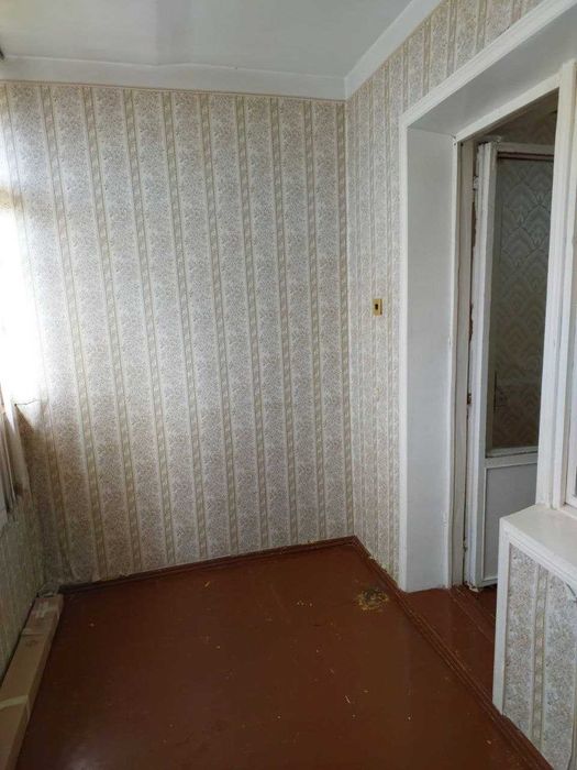 Продается своя 3/3/4 квартира