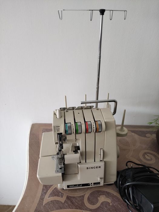 Mașină de cusut Singer