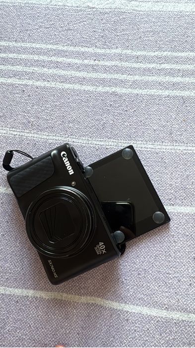 Продам камеру Canon Sx740 hs