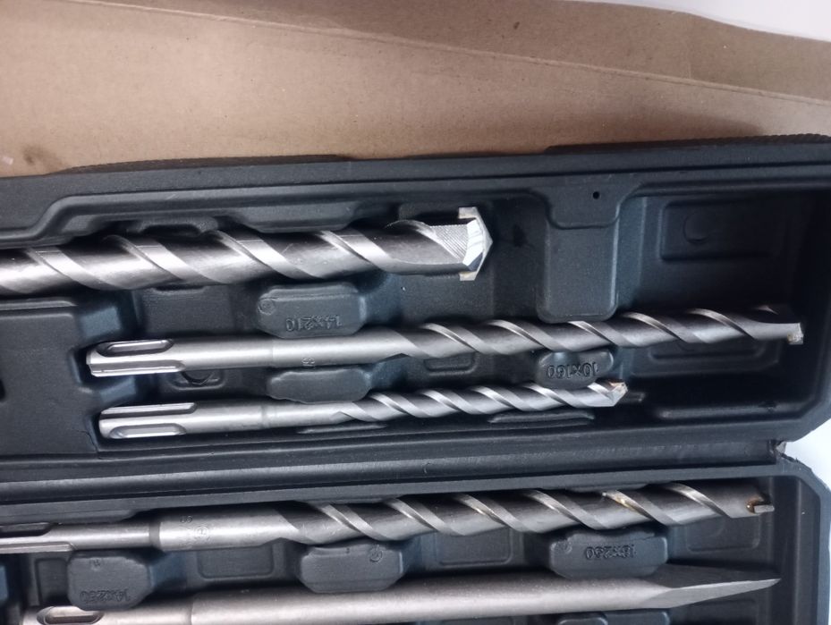 Burghie și dălți Parkside noi