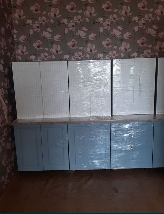 Продам кухонный гарнитуру