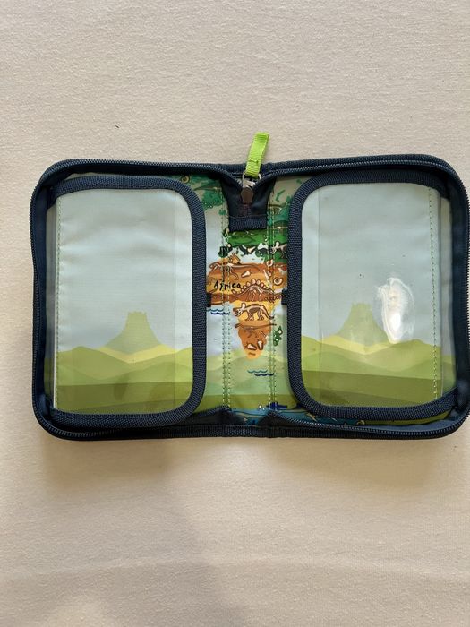 Ергономична раница Street Dinosaur + Несесер