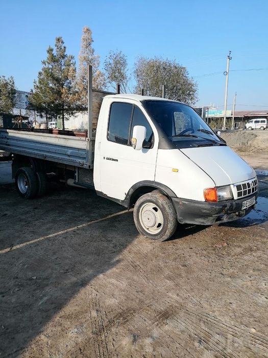 Gazel 330202 sotiladi 2001 yil