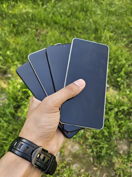 Samsung Galaxy S21 + 5G. Joyi 256 GB. Imeka afitsalniy o'tkan