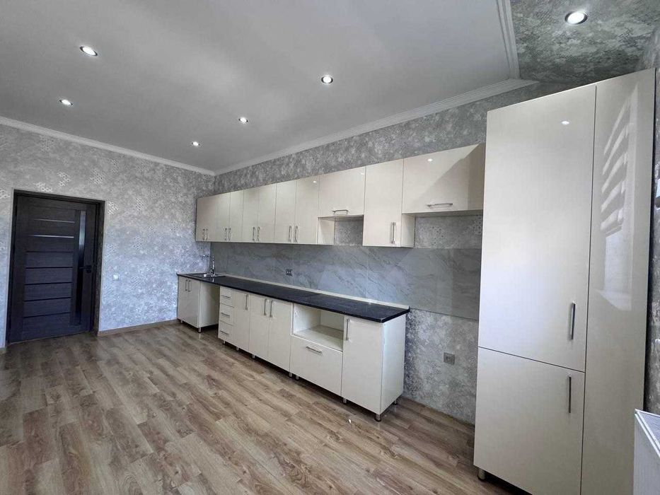 2 хоналик квартира 6 кават кирпичный дом, шарк 2, моника