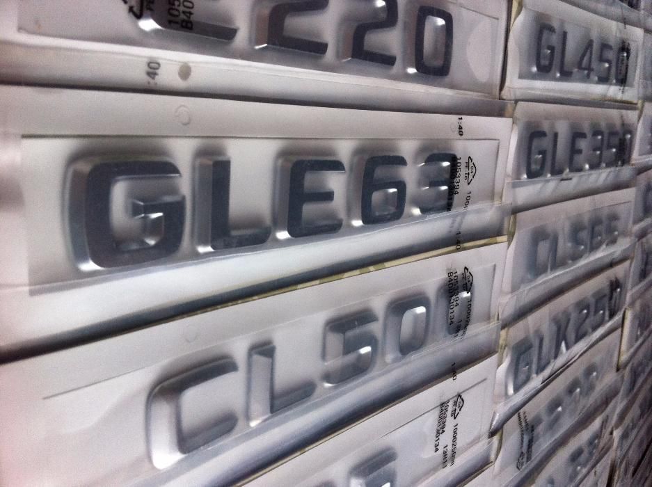 Emblema Mercedes-Benz ABS