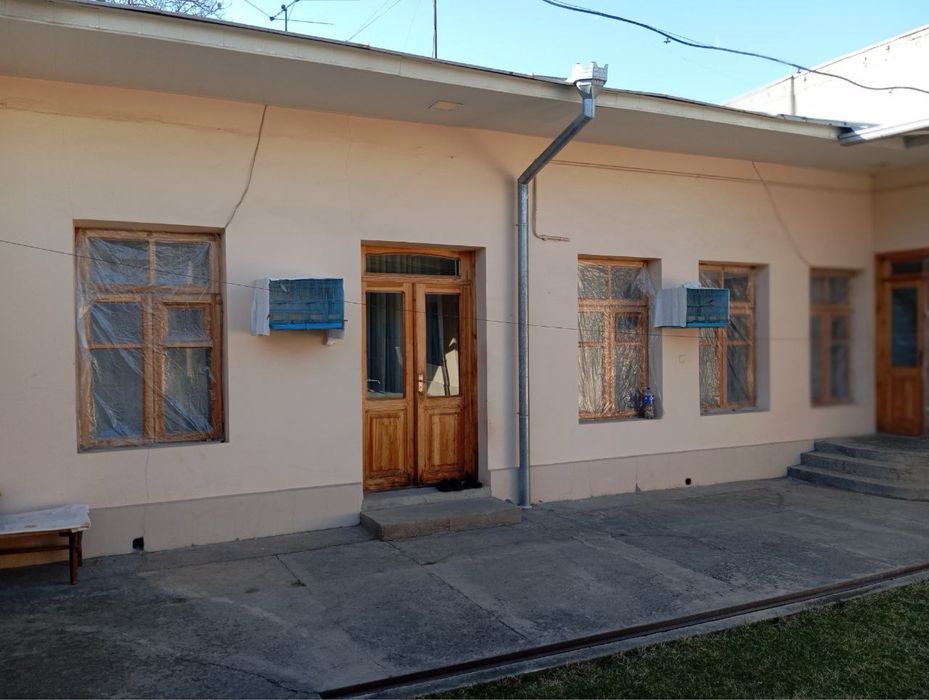 Бешкайрагочда 3 сотих 5 хонали ховли сотилади