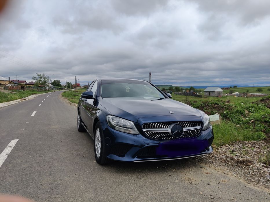 Vând mercedes C class 2019