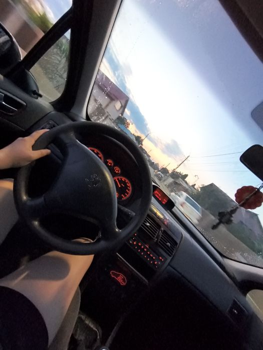 Mașină Peugeot 307