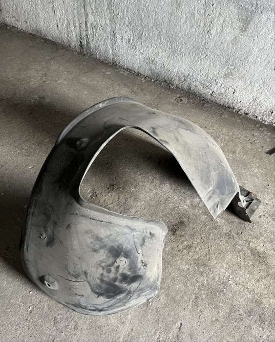 Подкрылок бмв е39