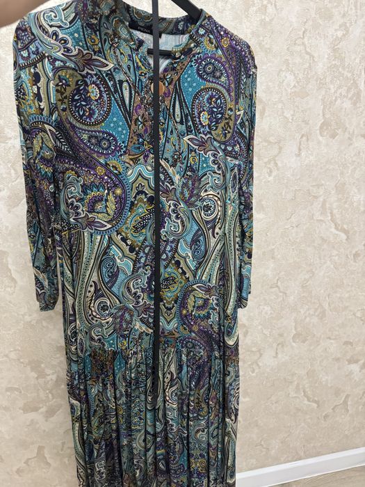 Платье.          .