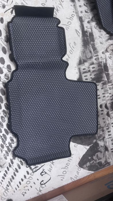 Продам коврики в салон эва